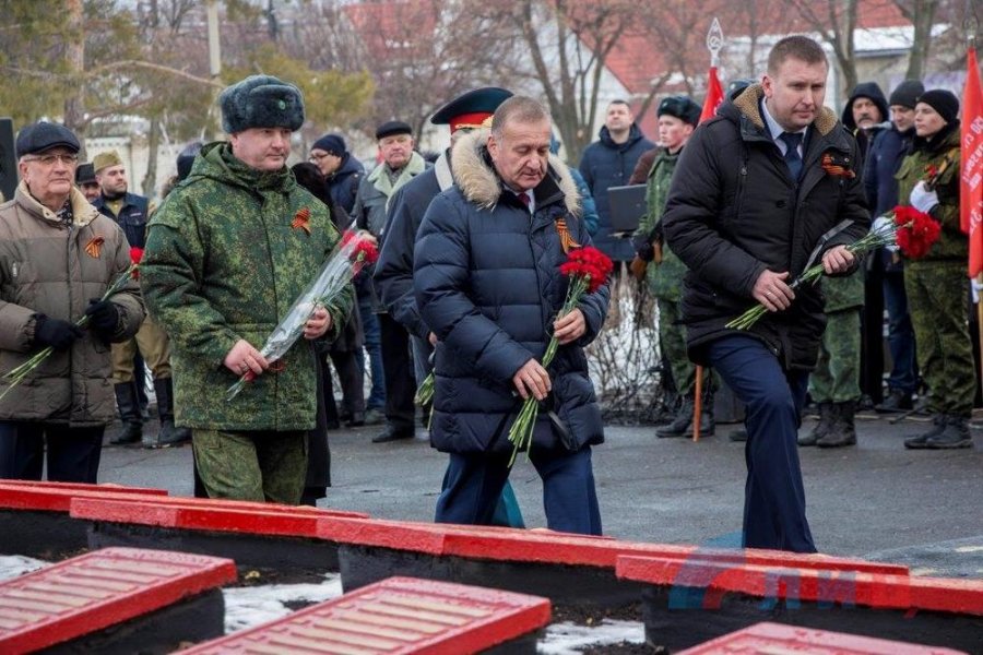 На сколько освобождена луганская. Луганск полностью освобожден. Луганск освободили или нет.